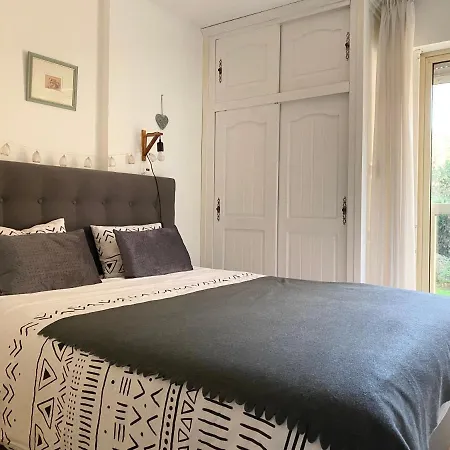 Golfe Juan, Quiet With Pool, Near The Apartment *